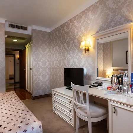 Helena Sands Słoneczny Brzeg